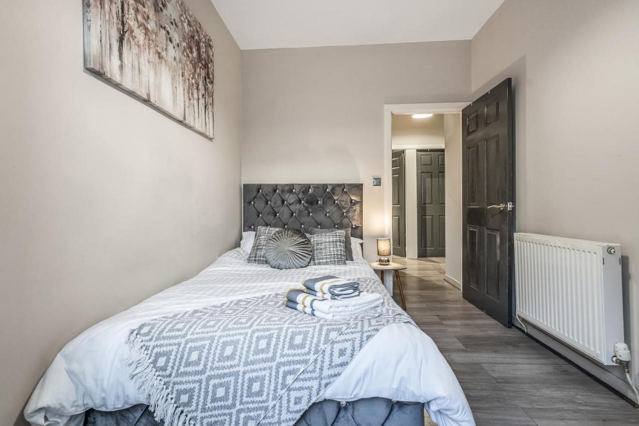 Private Ground Floor Main Door Entrance - Spacious 2 Bedroom Property - The Shore, Leith Edinburgh Bagian luar foto