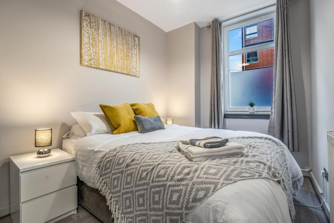Private Ground Floor Main Door Entrance - Spacious 2 Bedroom Property - The Shore, Leith Edinburgh Bagian luar foto